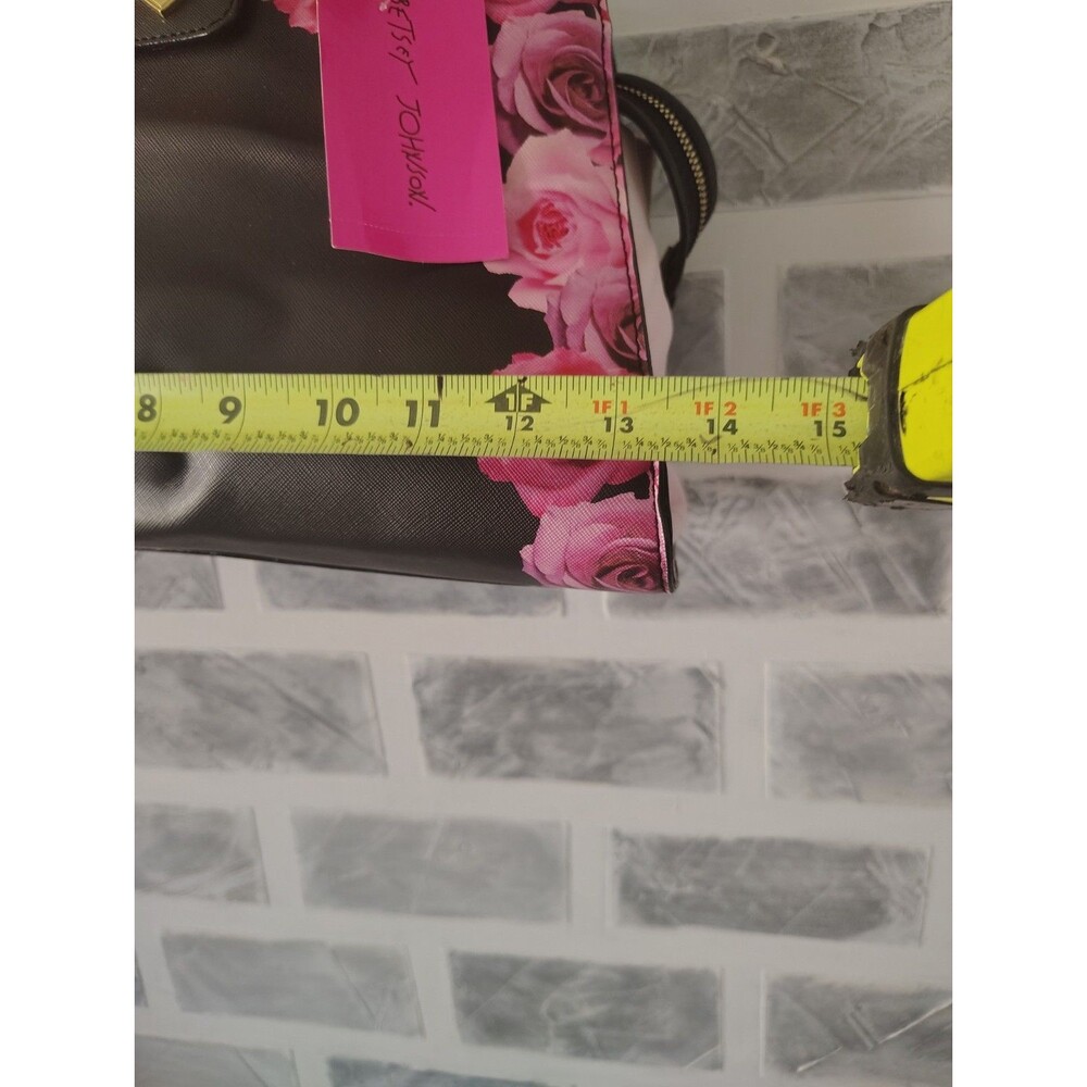 New Betsy Johnson Satchel Purse in Black with Varied Pink Roses Cottage Core Y2K - Picture 13 of 15